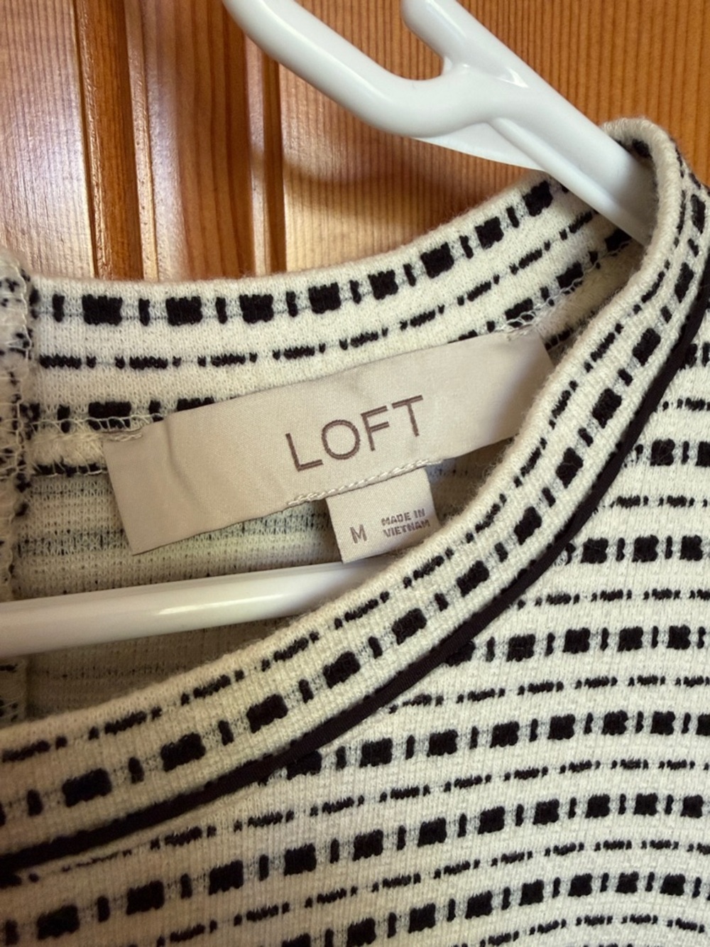 LOFT Black and White Textured Shift Dress - Picture 2 of 3